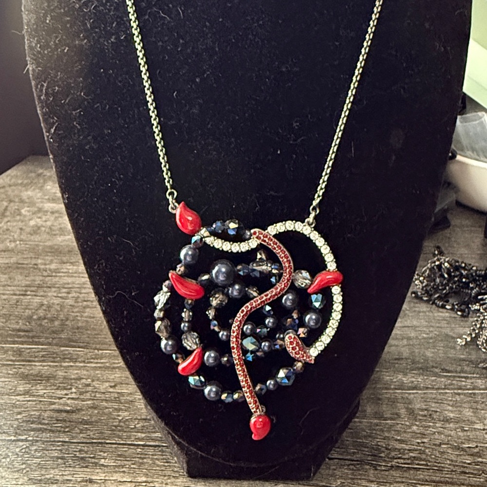 Swarovski‎ Crystal Elegant Silver and Red Beaded Necklace